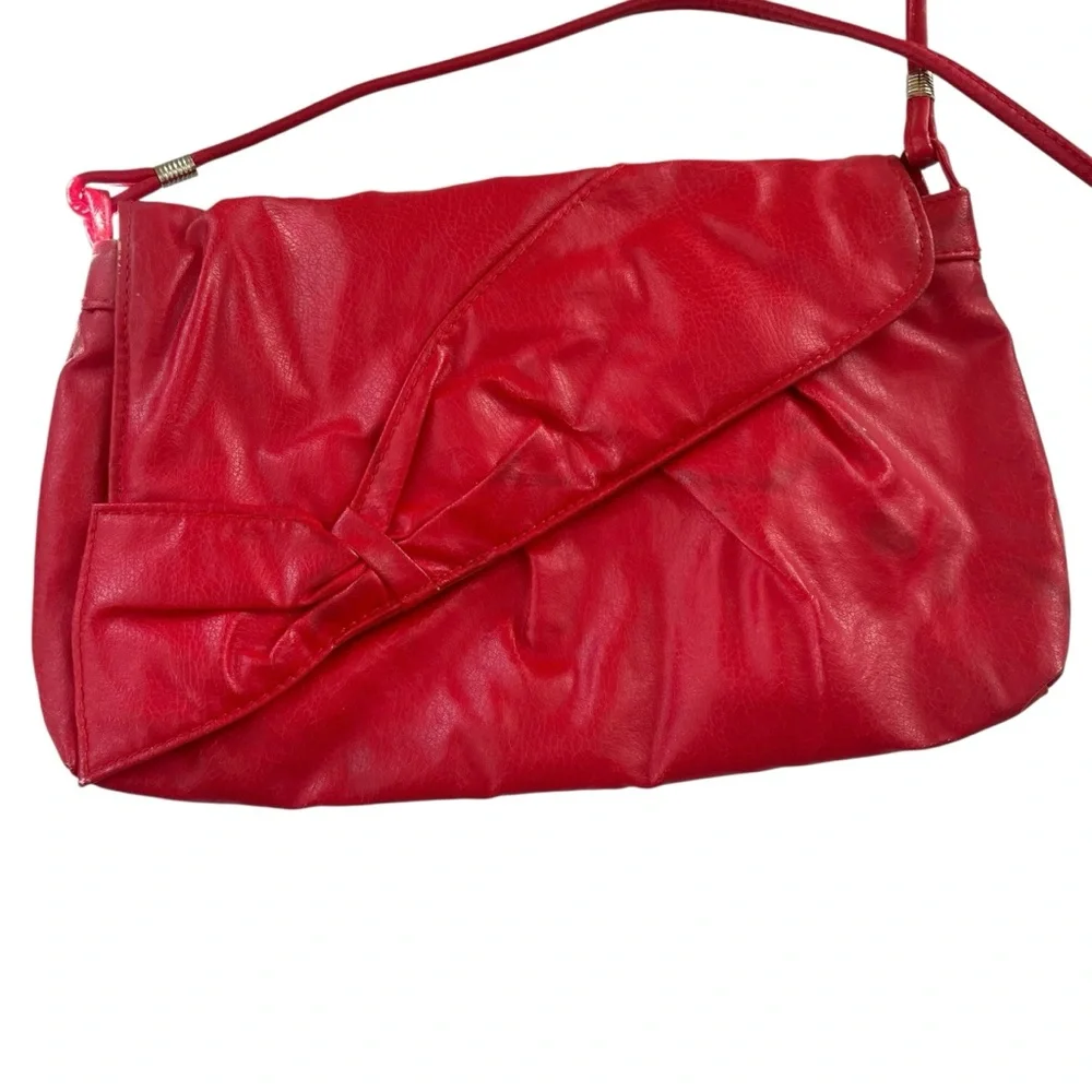 Vintage 80s bright red leather flap purse with bow detail